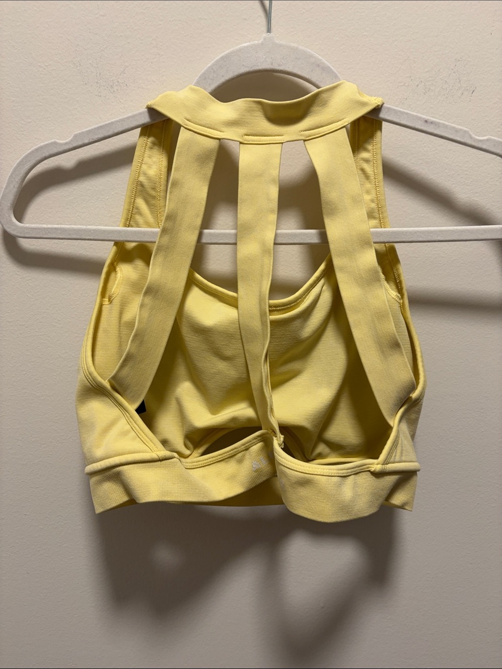 Alphalete Yellow Strappy Cutout Sports Bra - Picture 2 of 4